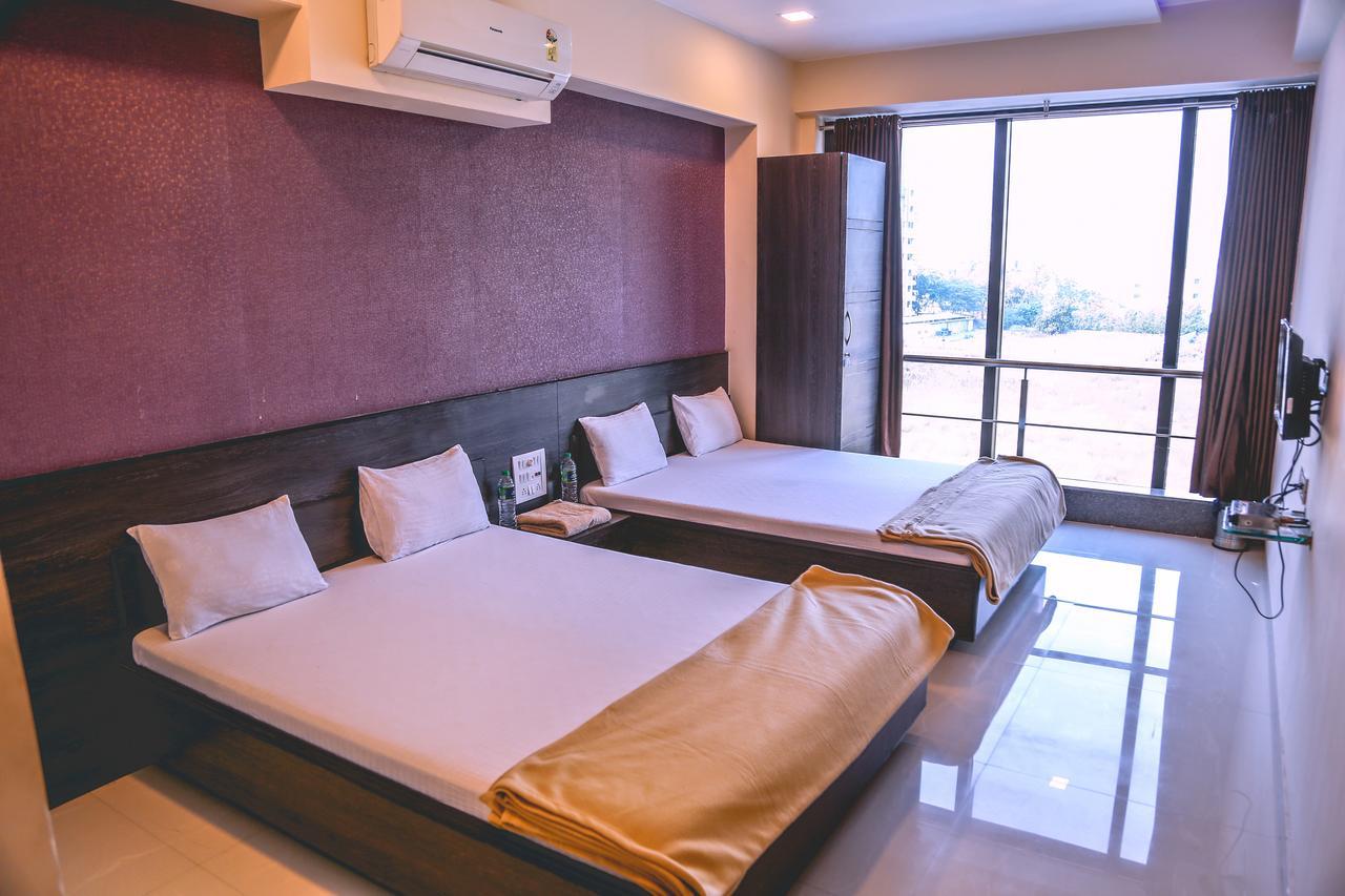 Royal Rituals Hotel Surate Exterior foto