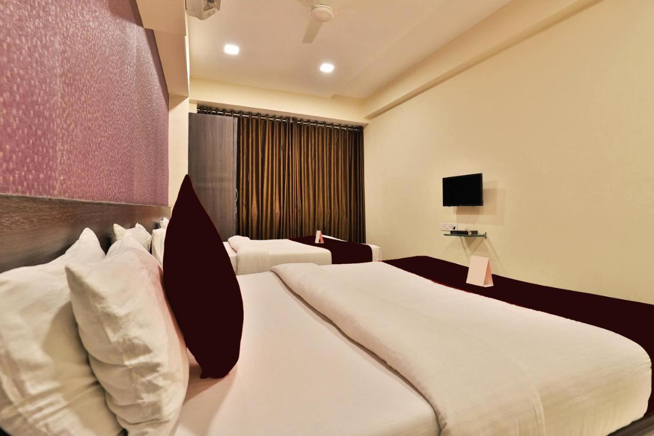 Royal Rituals Hotel Surate Exterior foto